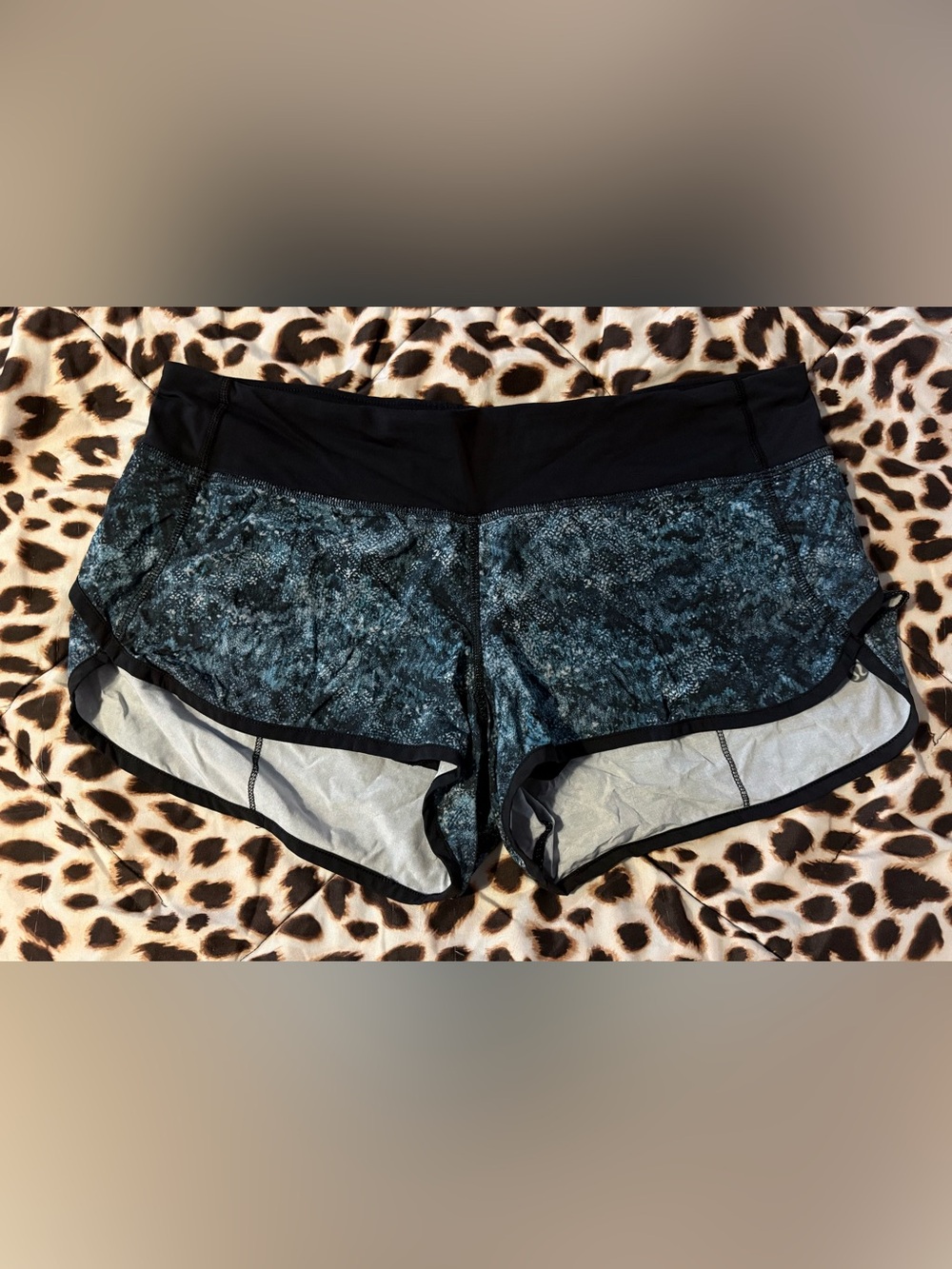 ✨Lululemon Athletic Performance Shorts✨
